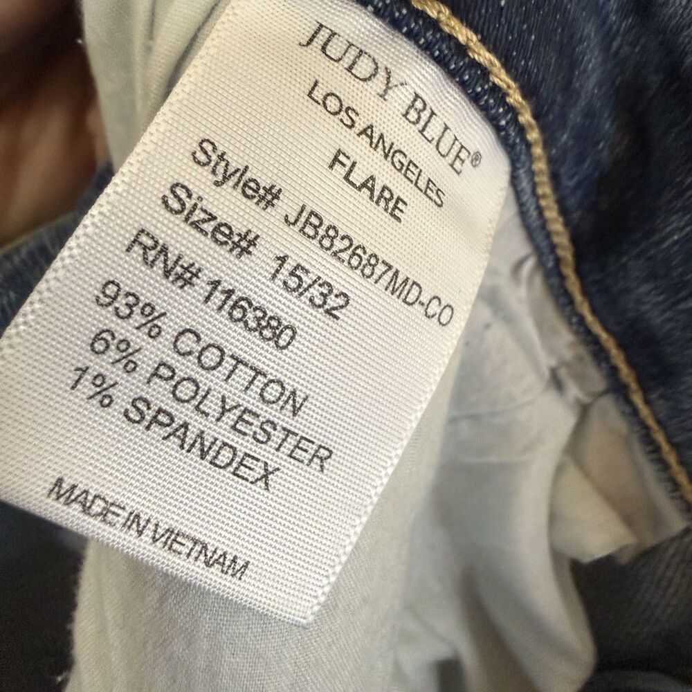 NWT Judy Blue Jeans 15/32 Stretch Blue Denim Front Seam Flare Raw Hem JB82687 - Picture 11 of 11
